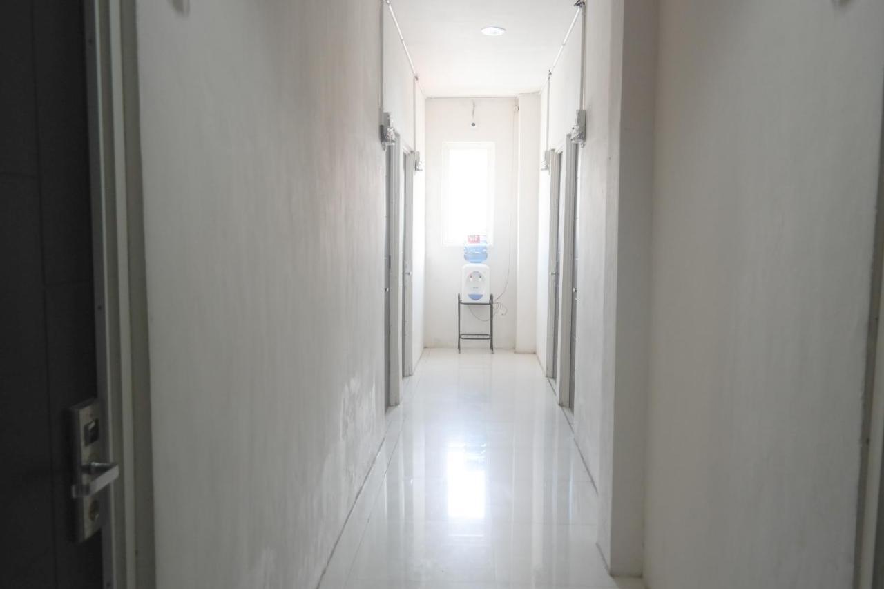 Reddoorz At Jalan Somba Opu Losari ماكاسار المظهر الخارجي الصورة